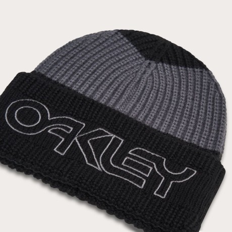 Przejdź do produktu Czapka Oakley TNP Deep Cuff Blackout /2024
