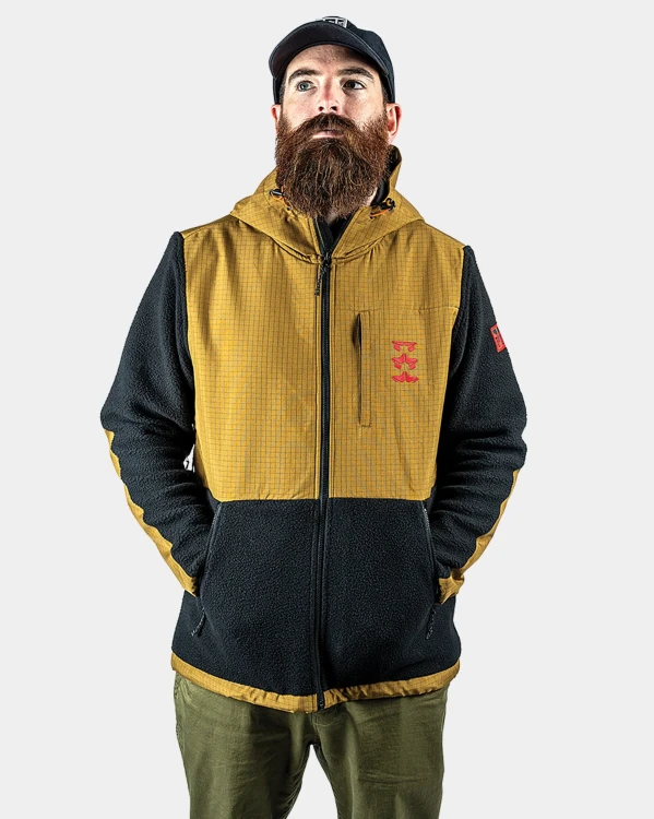 2223_ROME_APPAREL_RIDING-FLEECE_TAN_WEARING-1.webp