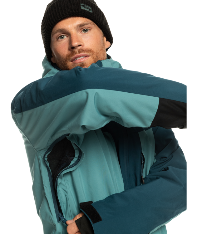 eqytj03401_quiksilver,w_bsm0_frt5.png