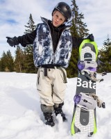 Bataleon-Evil-Teen_2025-Bataleon-Snowboards_-product-image-2025-kids-snowboard-4_b250af0d-8a37-439f-ae2e-4bd458b28adf.jpg