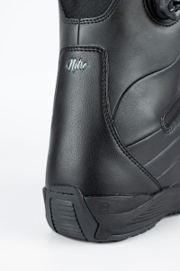 848680-001_Crown-BOA_Black_Detail-8-1334x2000-63d7560d-3a40-4ba5-a673-630a929cc194.jpg