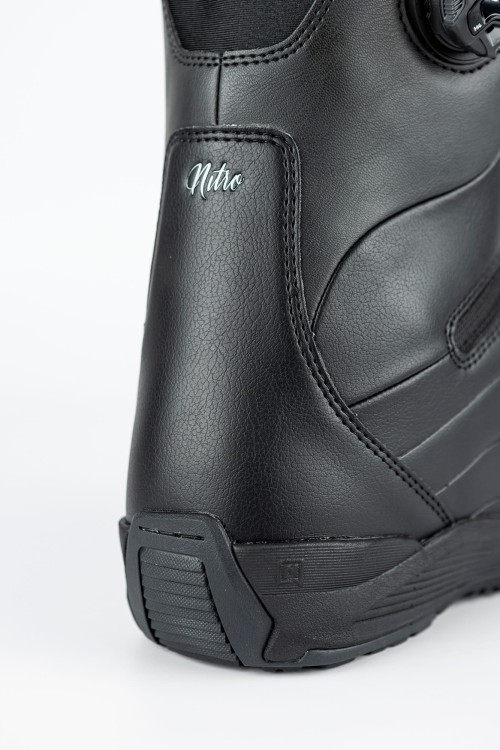848680-001_Crown-BOA_Black_Detail-8-1334x2000-63d7560d-3a40-4ba5-a673-630a929cc194.jpg
