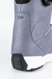 848680-002_Crown-BOA_Lilac_Detail-8-1334x2000-0e34ffa6-74aa-4b0e-959c-9bba4fa40bd4.jpg