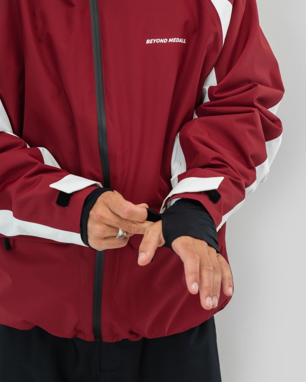 587_7b73a2d3fe-bmaw25-nostalgia-jacket-red-hand-ulrik-web-2400.jpg