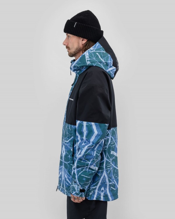 592_eb275548e5-bmaw25-fullzip-shirakaba-side-kevin-web-2400.jpg