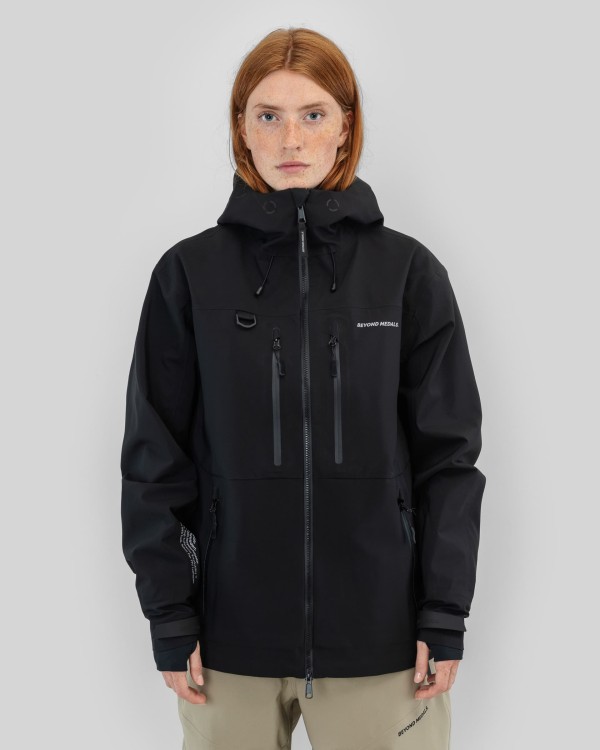 599_bd67839183-bmaw25-protech-black-front-solvej-web-2400.jpg