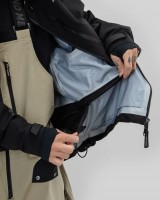 599_1d10d13793-bmaw25-protech-black-snowgatezip-kevin-web-2400.jpg