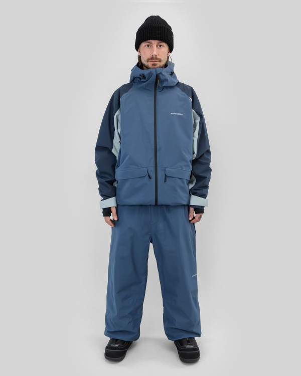 586_8015d24422-bmaw25-nostalgia-pants-blue-fullkit-kevin-web-2400.jpg