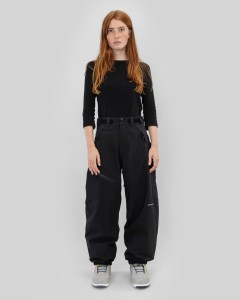 BMAW25-xpants-black-full-solvej-WEB.jpg