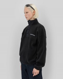 576_32515d92e4-bmaw25-fleece-black-woman-45-web-2400.jpg