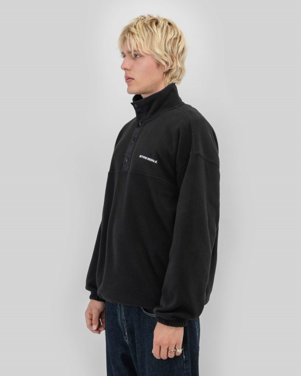 576_67139626b9-bmaw25-fleece-black-man-45-web-2400.jpg