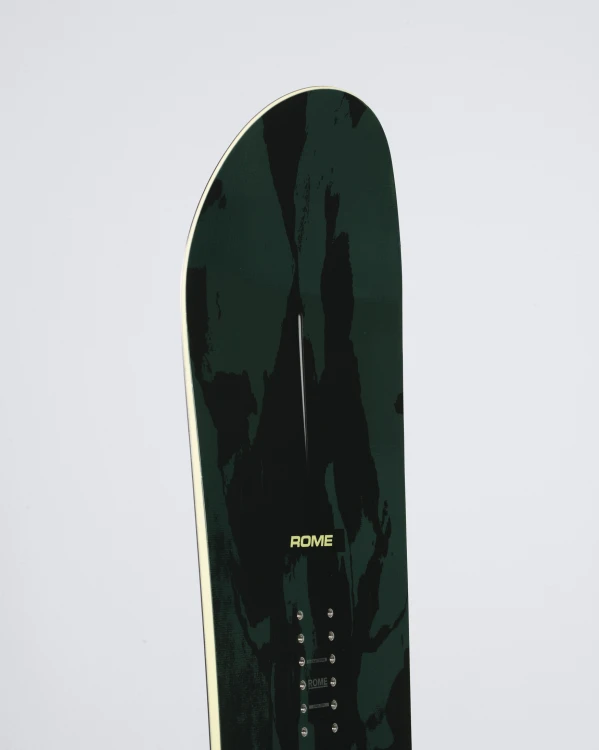 2627_SNOWBOARD_WARDEN_NOSE.jpg
