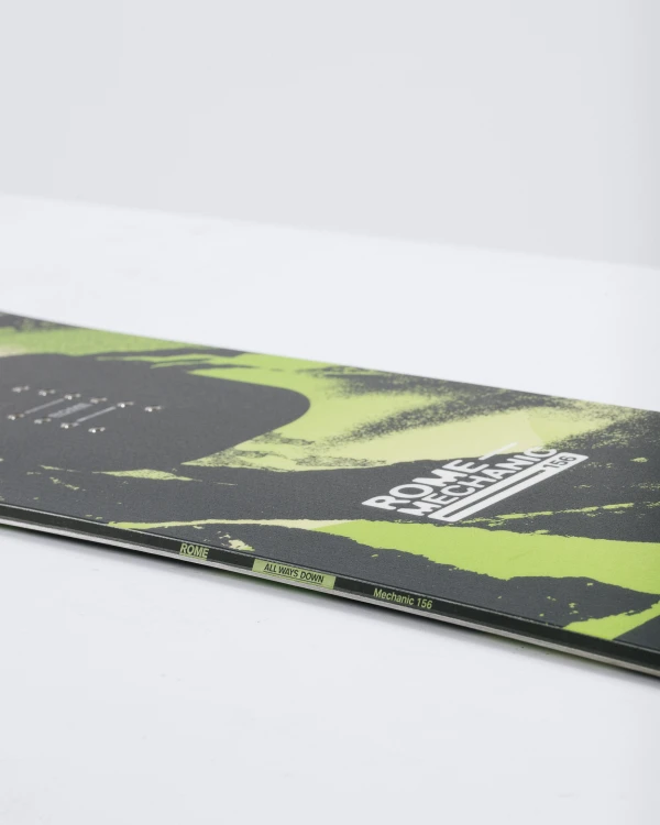 2627_SNOWBOARD_MECHANIC_SIDEWALL.jpg