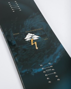 2627_SNOWBOARD_STALE-CREWZER_ART.jpg