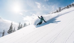 2627_Bataleon_SaraPrevite_PushUp_HeelsideTurn_DavisClement.jpeg