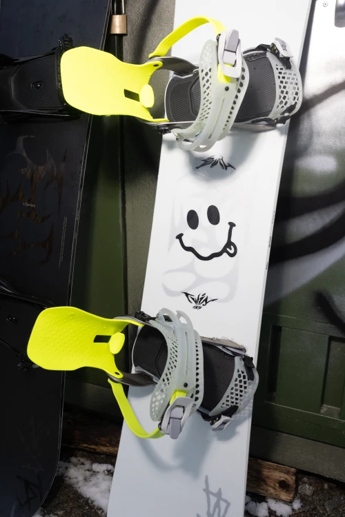 2627_Bataleon_Mens_BlasterAWFASE_NeonYellow_CraigRobinson_3.jpg