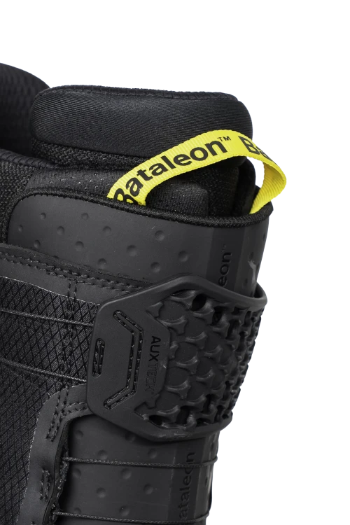 2627_Bataleon_Boots_Acid_Details_01_V03.png