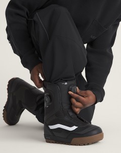 Aura-Pro-20-Snowboard-Boot-VANS-ALT1.jpeg