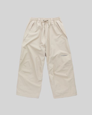 Przejdź do produktu Spodnie Beyond Medals Park Print Beige /2027