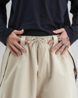 BMAW26-park-pants-beige-beltloops-Kevin-web.jpg
