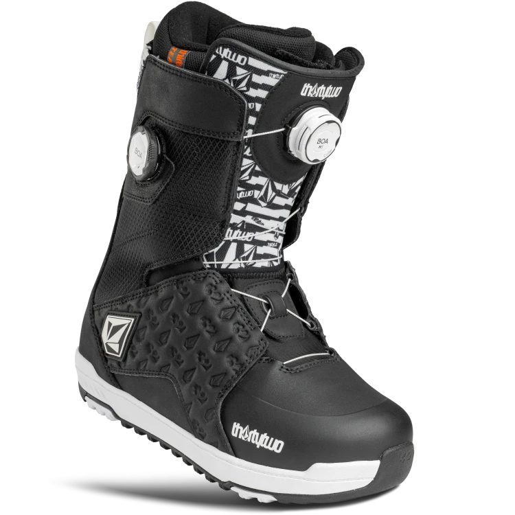 2627 - Lashed DB - Volcom - Black-White - 976 - T.27.BTM.LDV(3).png